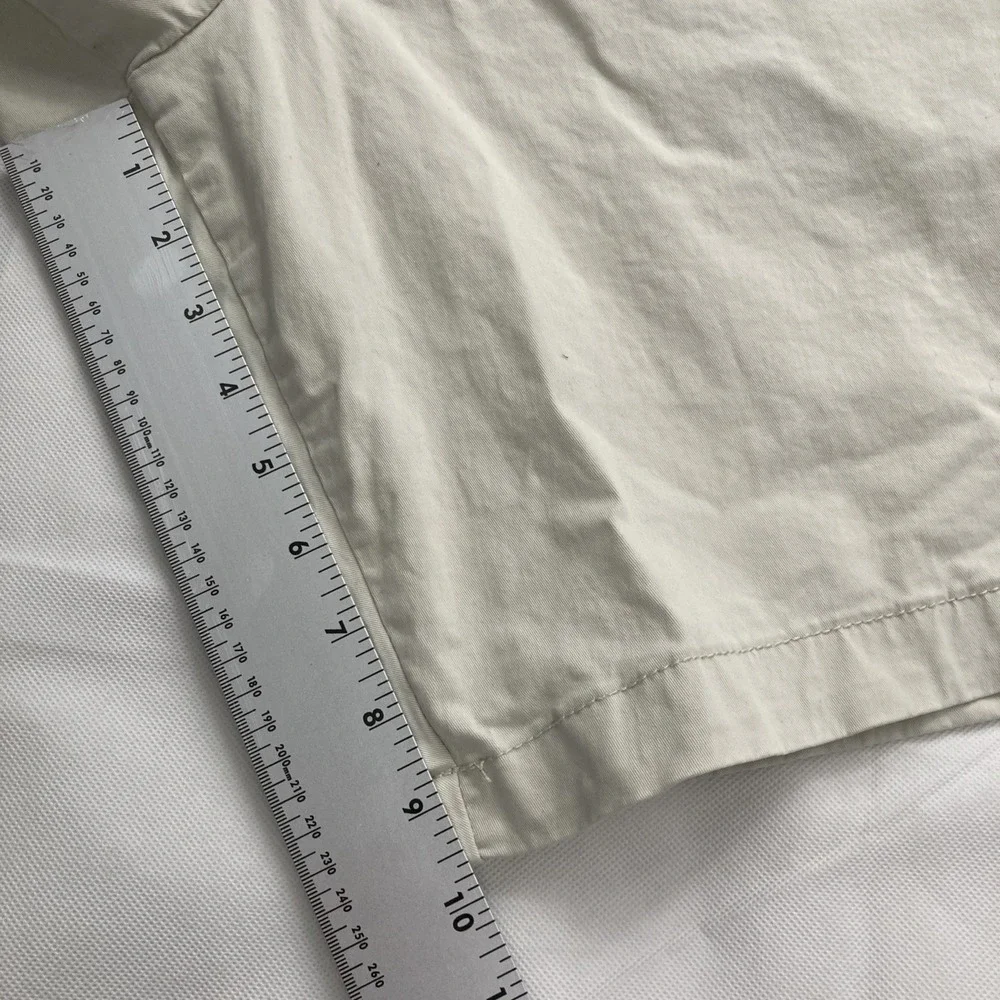 IZOD Saltwater Stretch Chino Shorts Men's 44 Khaki Flat Front 10.5